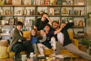Arranca el rodaje de ‘Mamá o Papá’, la nueva película de Paco León y Miren Ibarguren