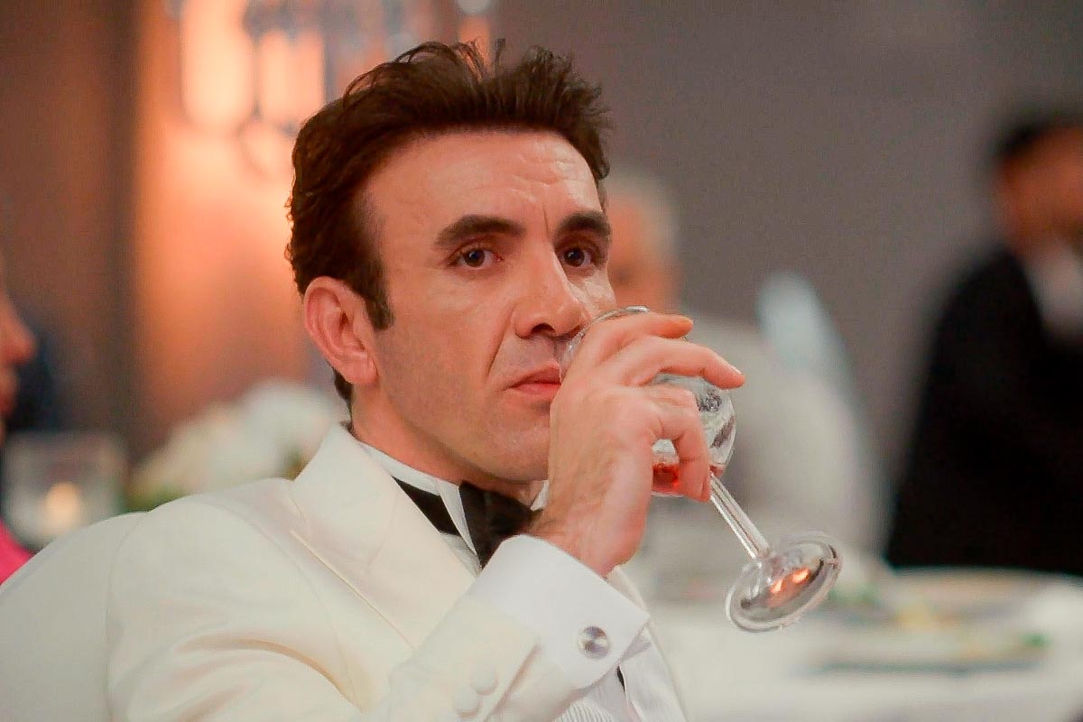 Mehmet Yilmaz Ak, Timur en Renacer