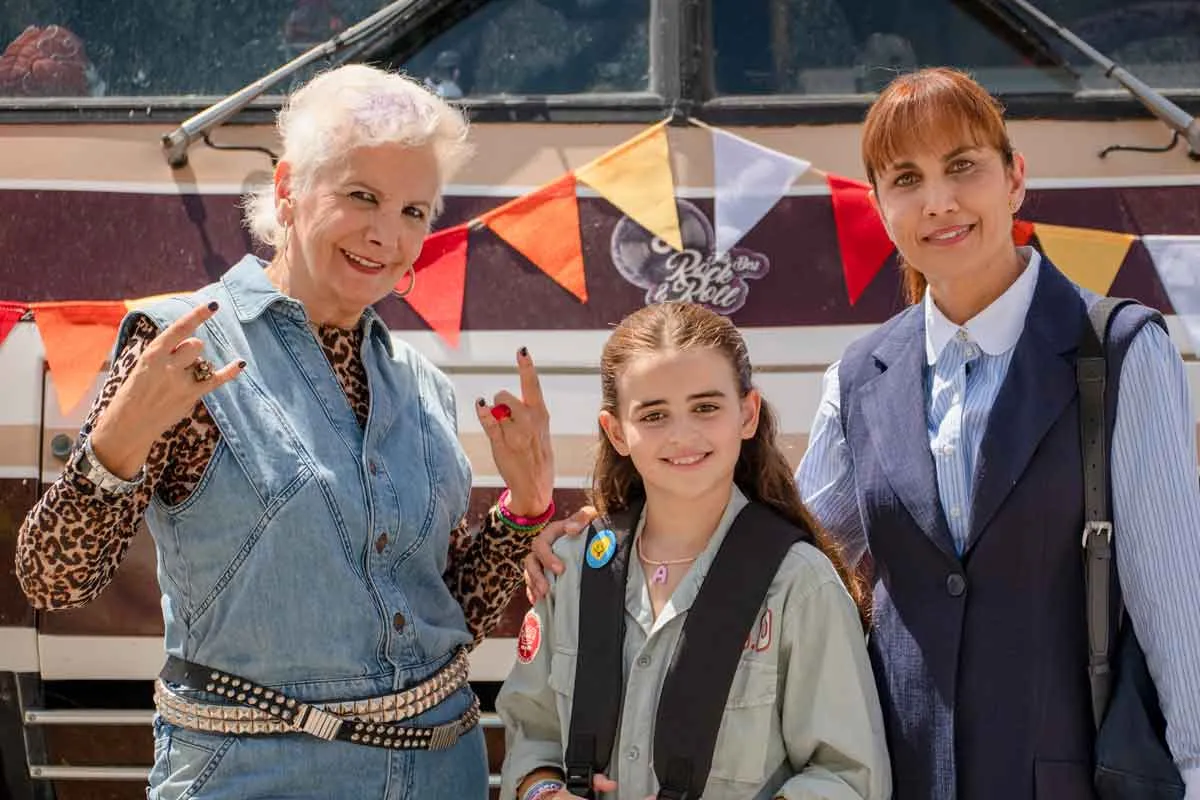 Elena Irureta y Toni Acosta en Abuela Tremenda