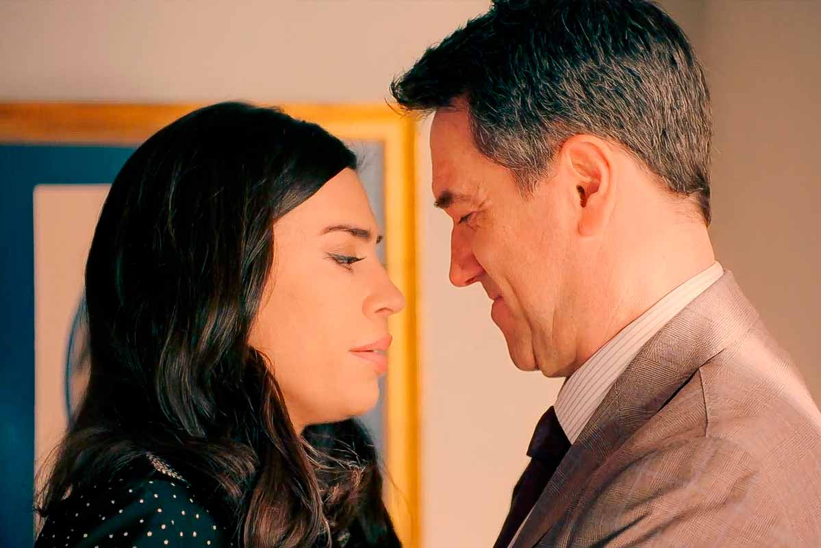 Roser Tapias (María) y Oriol Tarrason (Gabriel) en Sueños de Libertad
