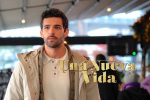 Melih Ozkaya es Akin en Una nueva vida - Ali en Emanet