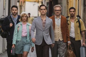 Pedro Alonso como Berlín en el primer avance de ‘Berlín y la dama del armiño’, la nueva serie de Netflix ambientada en Sevilla