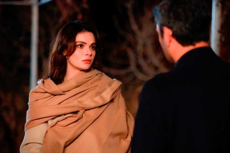 Alya descubre el secreto mejor guardado de Cihan en ‘En tierra lejana’