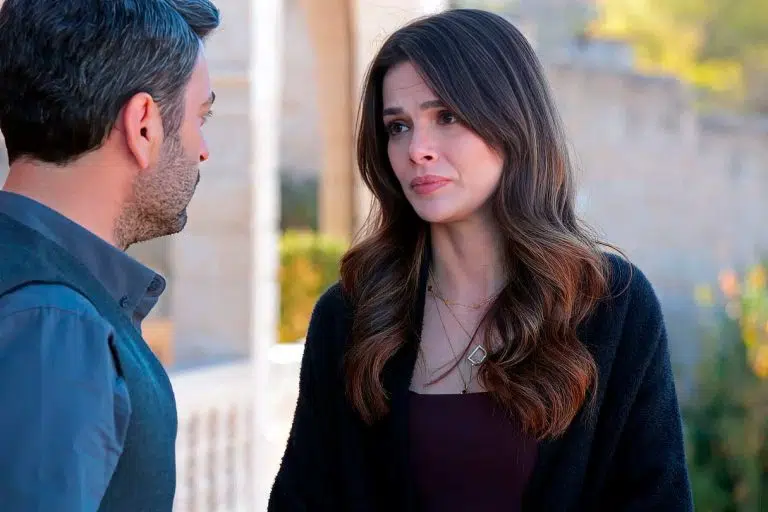 Ayla duda de sus sentimientos por Cihan tras su discurso durante el divorcio, en el capítulo de hoy en ‘En tierra lejana’