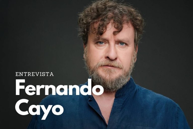 Fernando Cayo: «Cuando tengamos las pantallas llenas de series y películas hechas por inteligencia artificial, la gente seguirá yendo al teatro»