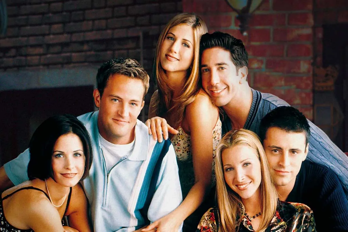 Rachel, Ross, Monica, Chandler, Joey y Phoebe en una imagen promocional de la serie ‘Friends’ emitida en Neox España.